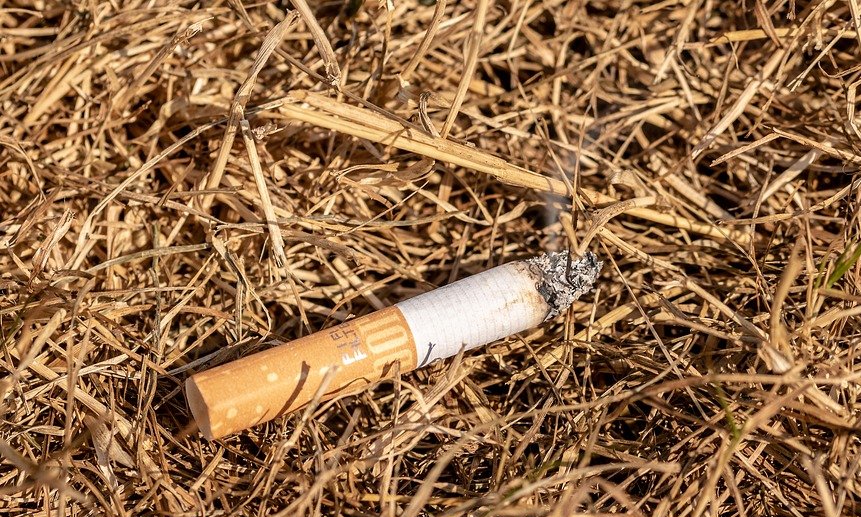 Самозатухающие сигареты через два года должны сократить число пожаров из-за непотушенных окурков.